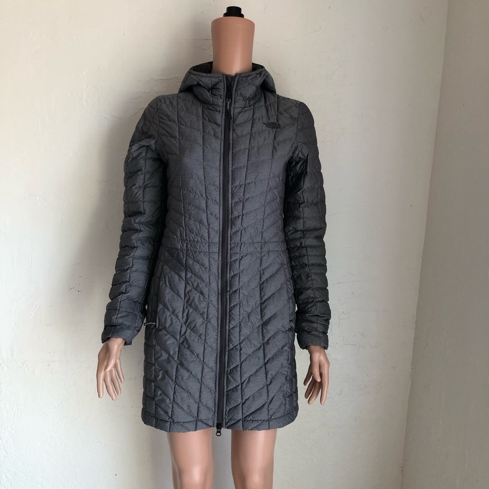 North Face Lightweight Thermo Ball Parka Women 
Size XS Quilted Puffer Coat Gray